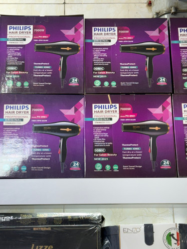 سشوار حرفه ای فیلیپس مدل PH8963 با ۸۰۰۰ وات و باد سرد
